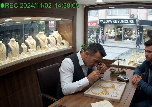 Yalova’da kuyumcunun dikkati 2 milyon TL’lik tuzağı bozdu