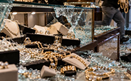 Virginia’da silahlı kuyumcu soygununda 600 bin dolarlık kayıp